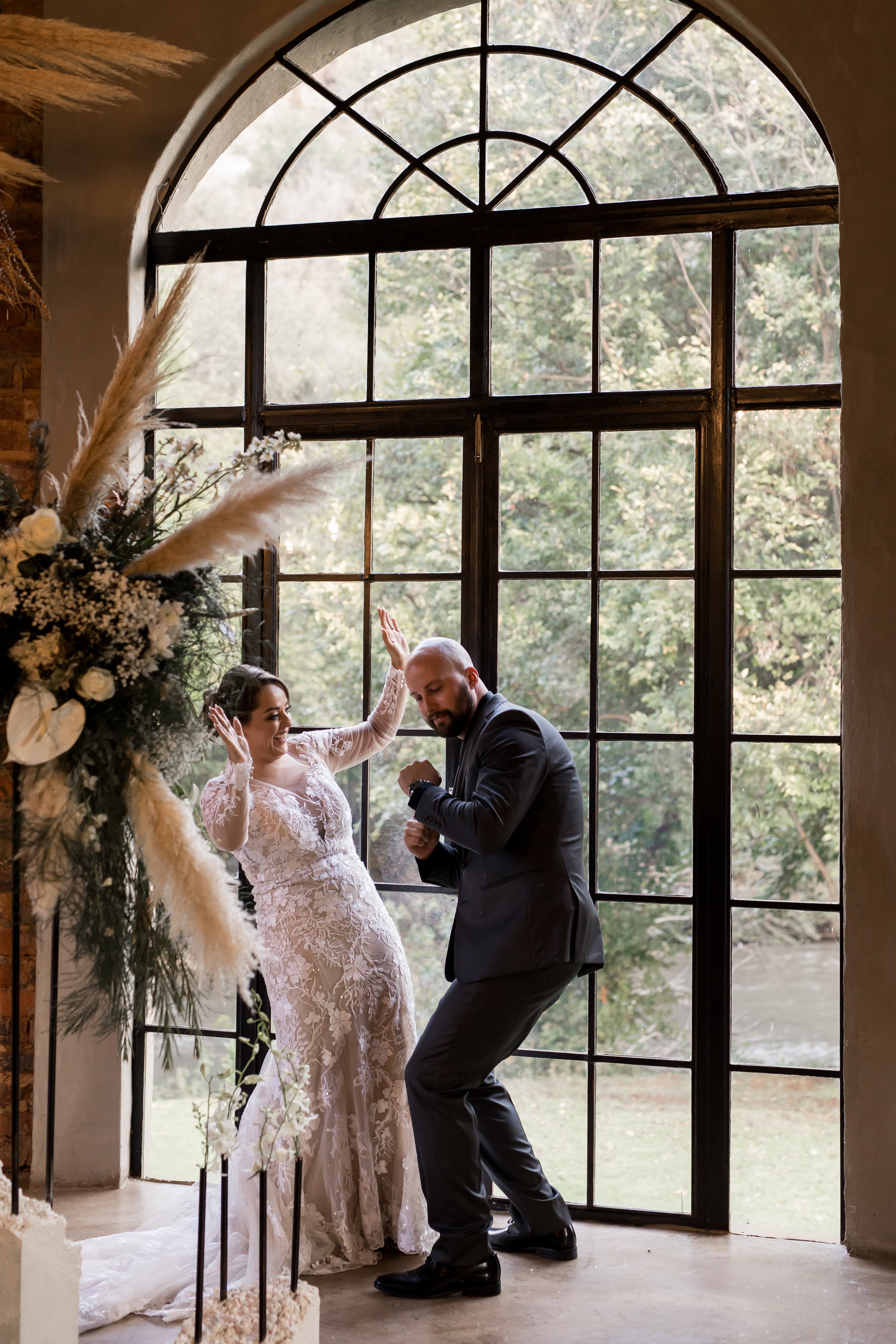 Bridal couple dancing